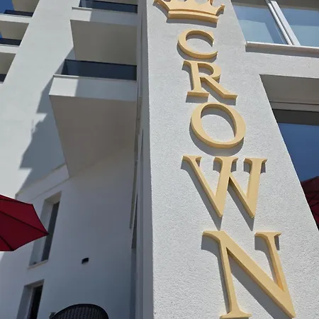 Crown * Golem (Tirana)